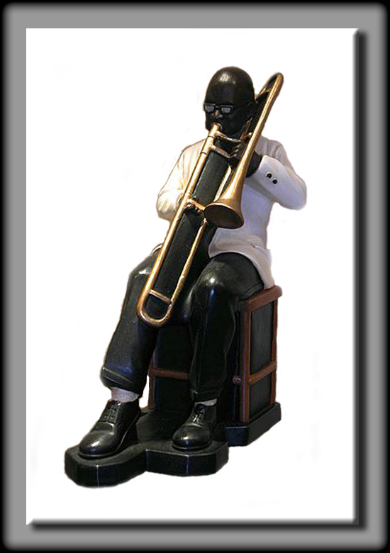 JOUEUR DE TROMBONE JAZZ  APPARENCE PARIS 30 CM